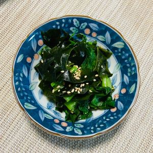 あおいの作ってみた!投稿(小松菜とわかめのごまナムル【作り置き】)
