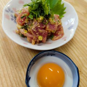 もんぶらん°・*:.。.☆の作ってみた!投稿(もっちりねっとり🤩薬味たっぷりまぐろの和風酢みそユッケ🍶)
