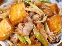 行列の定食屋さんの🍚豚ともちもち厚揚げの秋のポン酢炒め🤩
