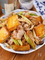 行列の定食屋さんの🍚豚ともちもち厚揚げの秋のポン酢炒め🤩