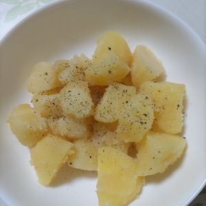 KUMIKOの作ってみた!投稿(【白だしバターレモンの粉ふき芋】しっとりほっくり)