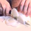 生トマトの旨み爆発！ワンパンで作る【絶品クリームパスタ】の工程1