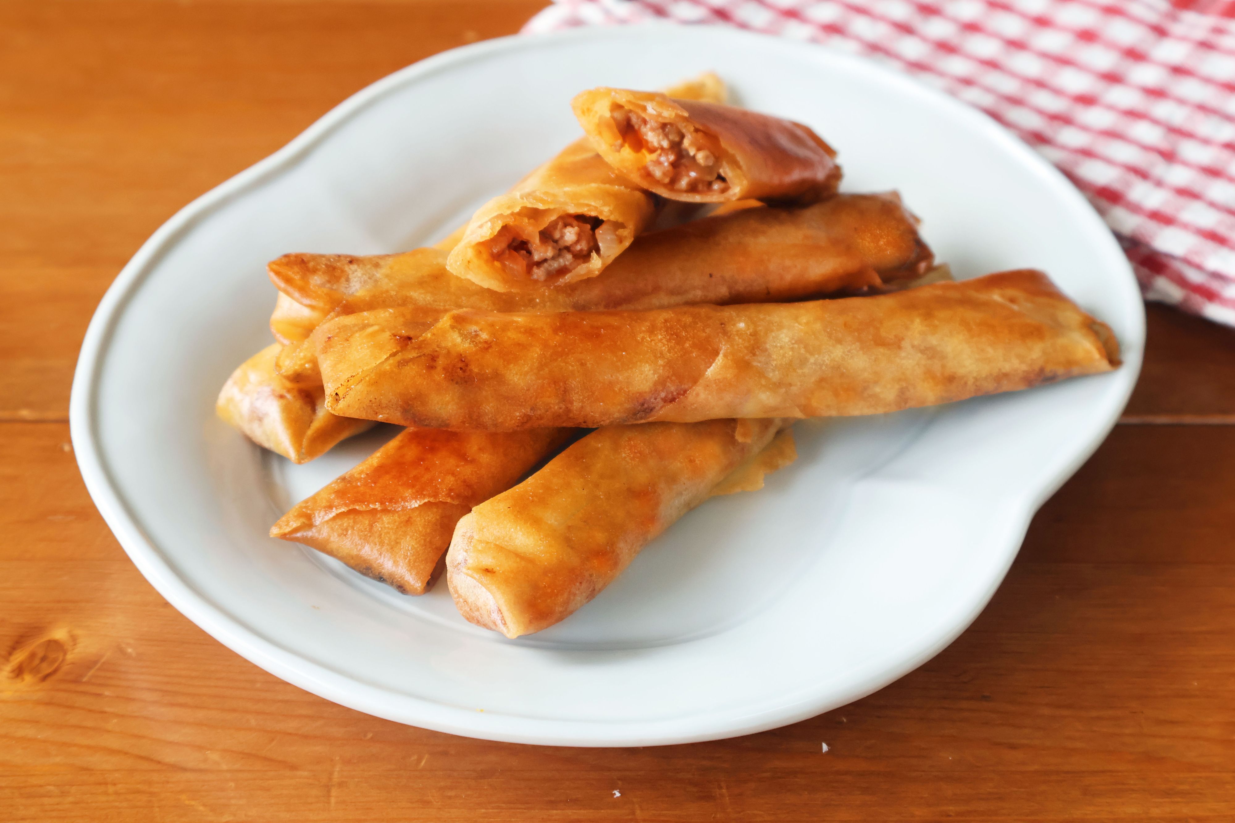 ミートパイ風スティック春巻き | レシピサイトNadia