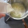 鯛のポワレ　ヴァンブランソースの工程4