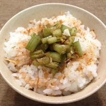 茎わさびのしょうゆ漬け