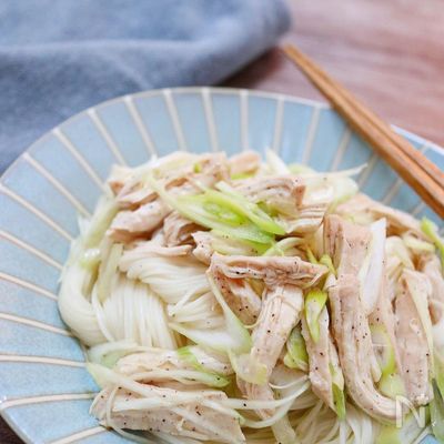 ごま油香る！やみつき鶏ねぎ塩そうめん