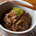 ごぼうとセロリと牛ばら肉のおばんざい