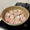 ごはんが進む♩鶏むね肉と玉ねぎのこく旨甘酢炒めの工程3