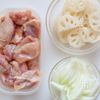 コク旨♡鶏肉とれんこんのチーズクリーム煮【生クリーム不要！】の工程1