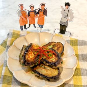 しめおじ【公式】の作ってみた!投稿(【とろ旨ナス餃子】ひと口目で旨み爆発…！)