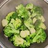 冷やして美味しい♪ブロッコリーとミニトマトのお浸しの工程2
