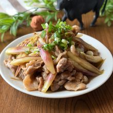 豚とみょうがのポン酢炒め