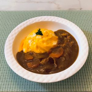 𝔂𝓾𝓶𝓲🍓の作ってみた!投稿(オムカレー(我が家の定番ポークカレー))