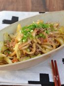 味噌風味のピリ辛焼きうどん