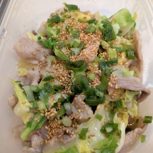 ちゃんこ犬の作ってみた!投稿(ワンパン10分！【豚こま肉とキャベツのスタミナ味噌炒め】)