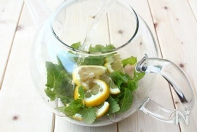 ミントが決め手 真夏のレモネード By 庭乃桃 レシピサイト Nadia ナディア プロの料理家のおいしいレシピ