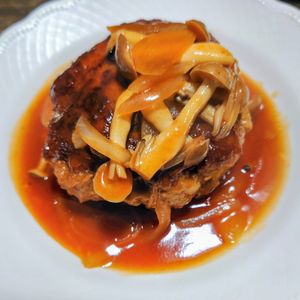 kkkkの作ってみた!投稿(【煮込みハンバーグ】ソースが絶品!お肉柔らか♡デミグラス風♪)