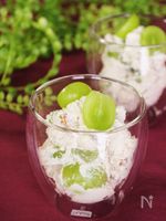 シャインマスカットとクルミの洋風白和え