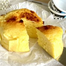 材料4つ!オーブンなし!水切り不要でヨーグルトケーキ作り方!