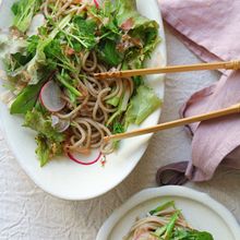 蕎麦サラダ。
