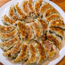 白菜塩もみでおいしさ凝縮☆『野菜たっぷり白菜餃子』
