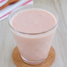 爽やか♡スイカ甘酒ラッシー