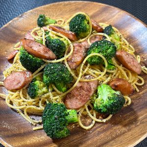 楽ラク手抜キッチン🐶🐾の作ってみた!投稿(【ブロッコリーとウインナーのめんつゆマヨパスタ】おつまみにも)