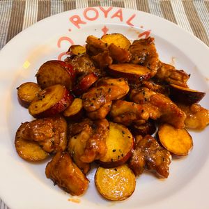 puricoの作ってみた!投稿(子どもウケ抜群♪【鶏むね肉とさつまいもの甘辛炒め】)