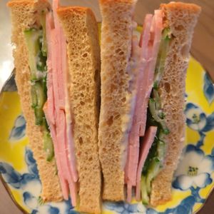 たりおの作ってみた!投稿(ひと手間で超絶品!究極のハムサンド)