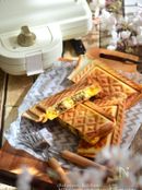 卵サラダinしましまカレーホットサンド