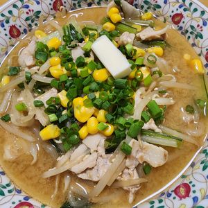 ナムディの作ってみた!投稿(【にんにく香るピリ辛みそラーメン】野菜たっぷり具沢山！)