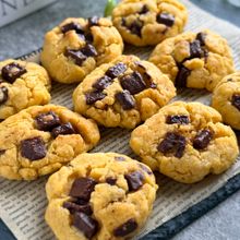 サクほろ食感♡〖米粉のチョコチップクッキー〗混ぜて焼くだけ♪