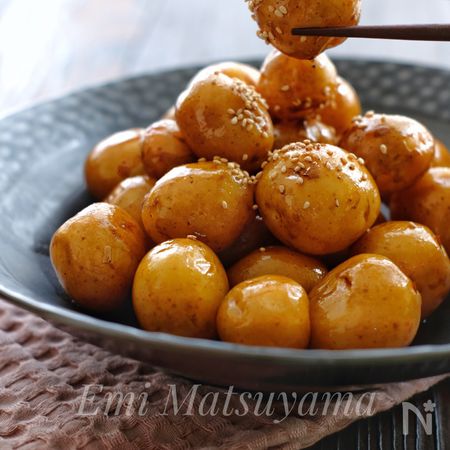 止まらない美味しさ 新じゃが小芋の甘辛煮っころがし By 松山絵美 レシピサイト Nadia ナディア プロの料理家のおいしいレシピ