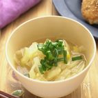 子どもも飲み干す「キャベツとコーンの味噌汁」