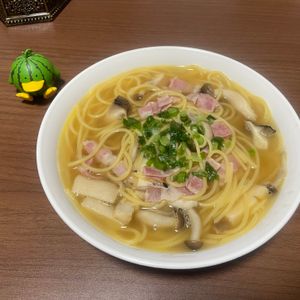 628087の作ってみた!投稿(ワンパンきのこの和風スープパスタ【時短・簡単・ランチ】)