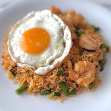 たった1つの調味料で本場の味！ピリ辛タイ風チャーハン