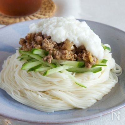 肉味噌とろろそうめん