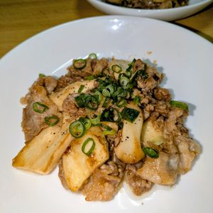 joe sanの作ってみた!投稿(エリンギと牛こまの甘辛ガリバタ炒め)
