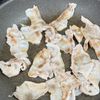 豚バラとさつまいもの塩バター炒めの工程2