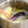 白だしとお酢でさっぱり◎なすとオクラの揚げ浸しの工程2