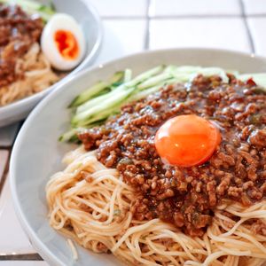 Matilda＊の作ってみた!投稿(行列のうどんそば⑥夏のスタミナ🤩ジャージャー油そうめん🍜)
