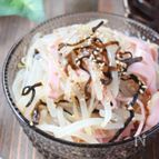 【冷凍おかず】胃袋鷲掴み！もやしとハムの塩昆布和え