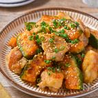 白ごはんは多めに炊いてね！かぼちゃと鶏肉の味噌バター炒め