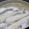 【簡単!】鶏ささみとかいわれ大根の塩昆布マヨサラダの工程1