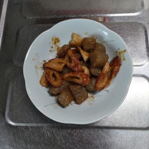 KUMIKOの作ってみた!投稿(地味にうまい!\こんにゃくとちくわのごま味噌煮/)
