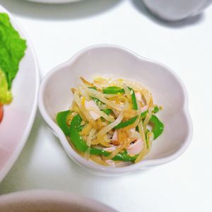 にらたまの作ってみた!投稿(【もやしとピーマンの旨ナムル】レンジで♡シャキッとやみつき!)