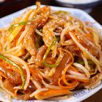 行列の定食屋さんの🍚とろとろもやし野菜炒め酢豚🤩