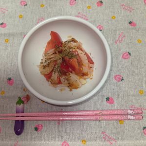 1540308ミミの作ってみた!投稿(【シンプルながら抜群の味付け】新玉ねぎとトマトの和風サラダ)