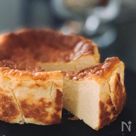 ひとさじのメープルシロップで風味アップ バスク風チーズケーキ By Aki レシピサイト Nadia ナディア プロの料理家のおいしいレシピ