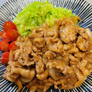 ヴェルの作ってみた!投稿(簡単10分☆豚こまのハンバーグ炒め。)